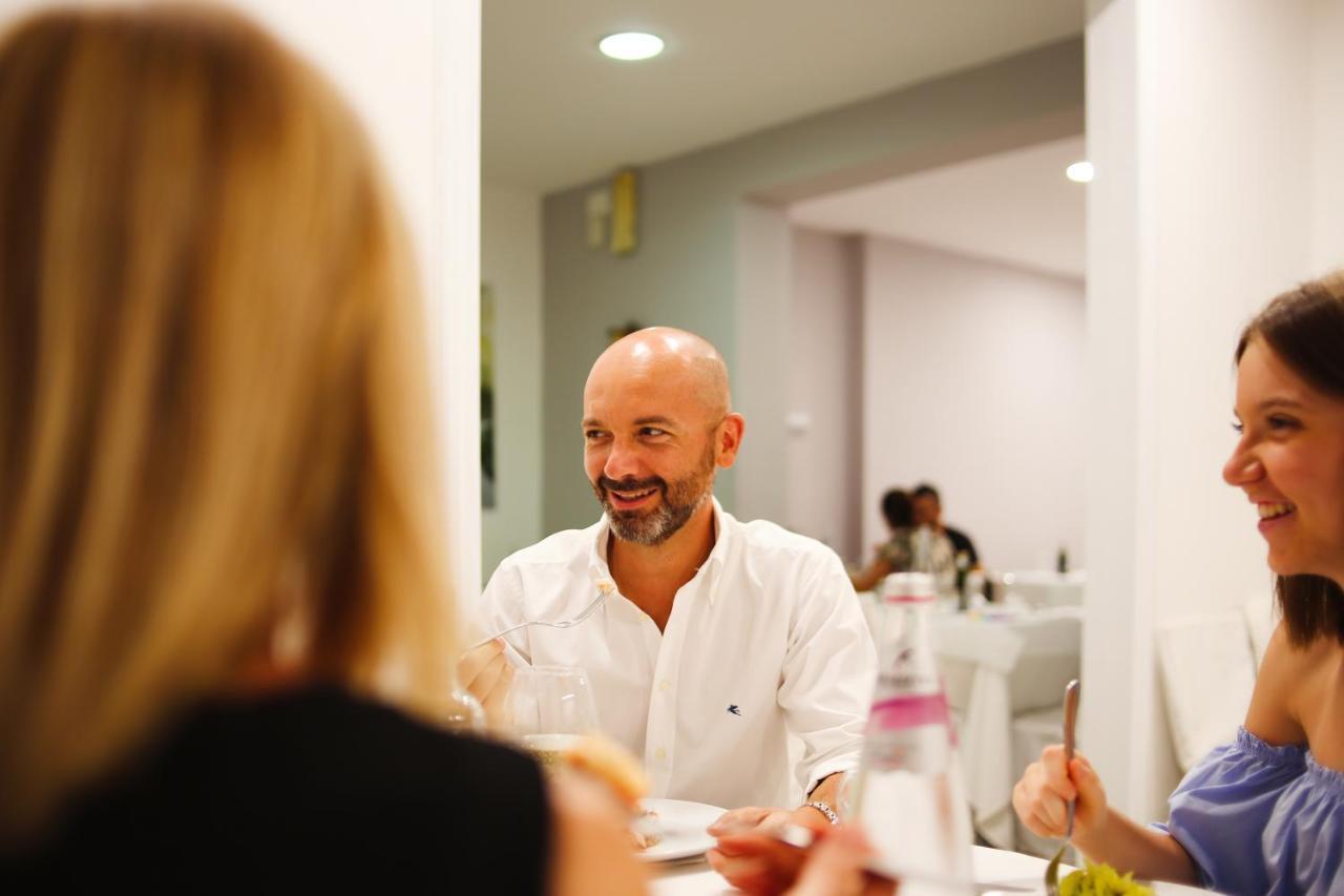 Hotel Falco Riccione Dış mekan fotoğraf