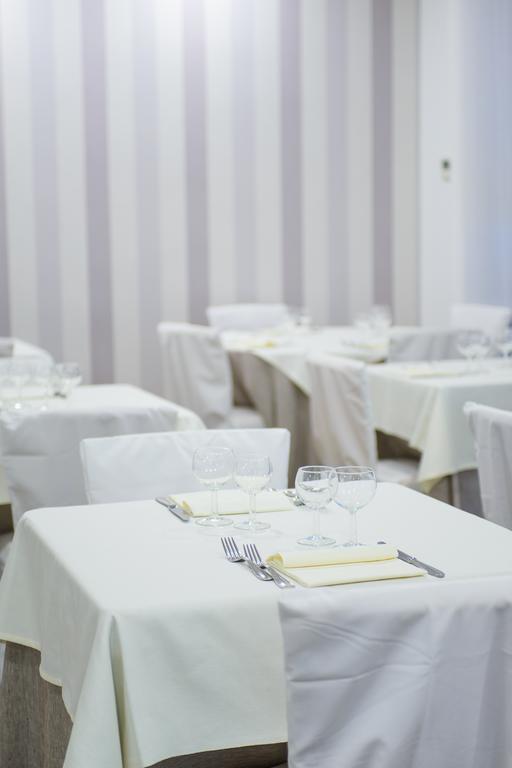 Hotel Falco Riccione Dış mekan fotoğraf