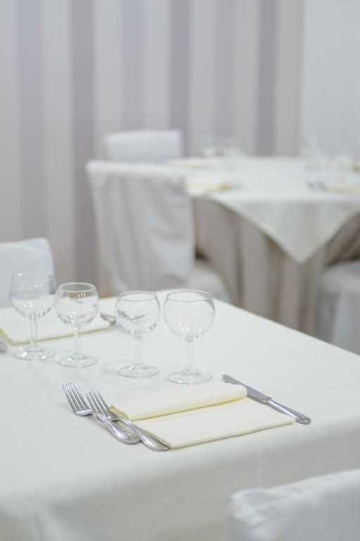 Hotel Falco Riccione Dış mekan fotoğraf
