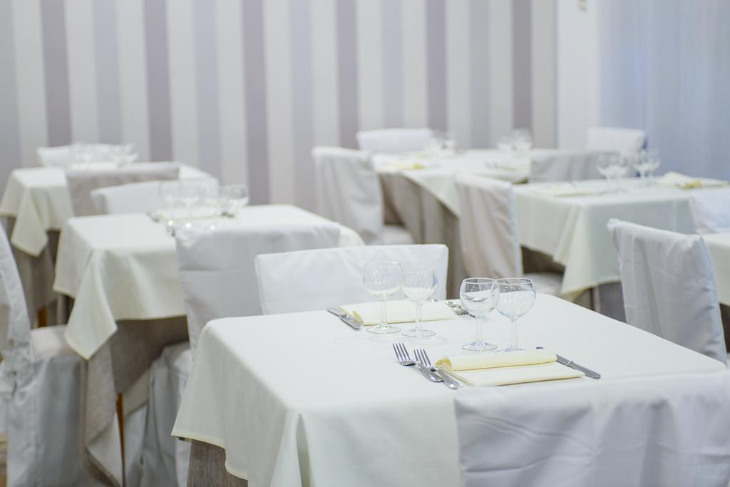 Hotel Falco Riccione Dış mekan fotoğraf
