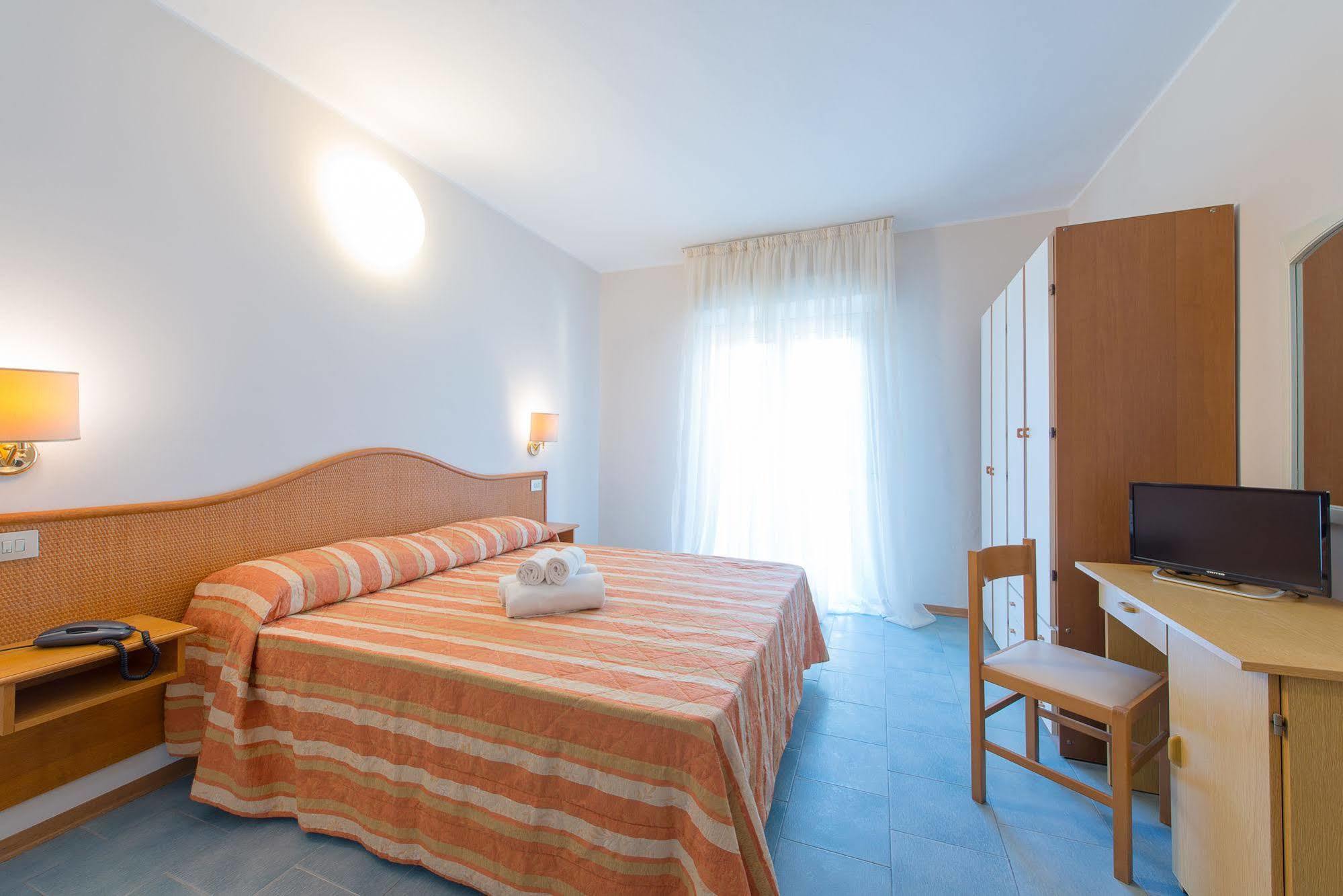 Hotel Falco Riccione Dış mekan fotoğraf